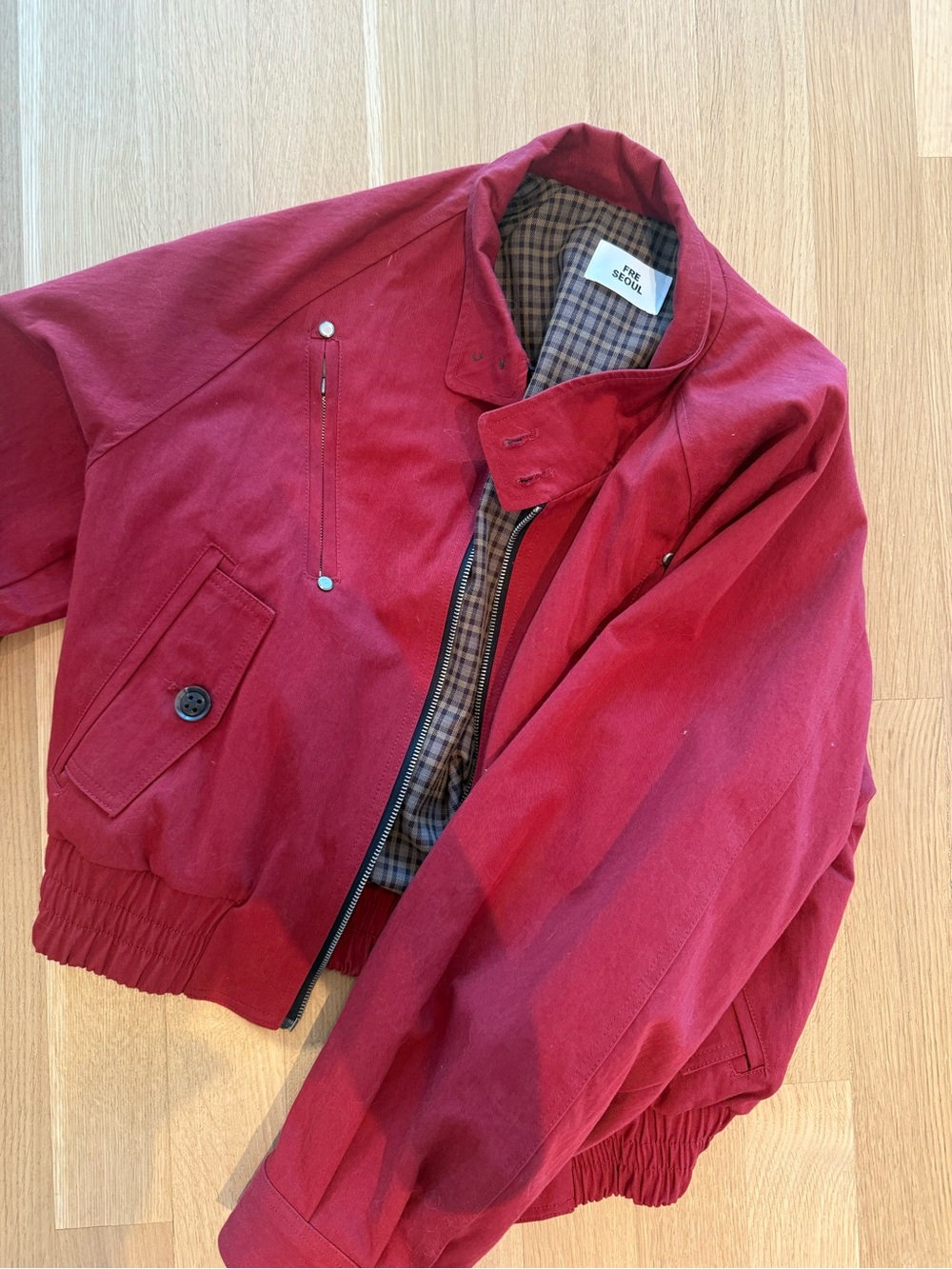 Shop Peche Red Jacket - Picture 2 of 7